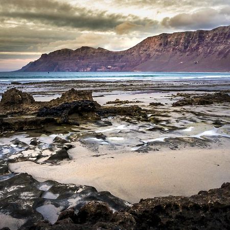 Famara Surf Apartment Luaran gambar